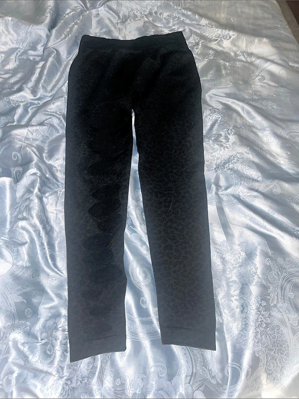 Cut out leggings